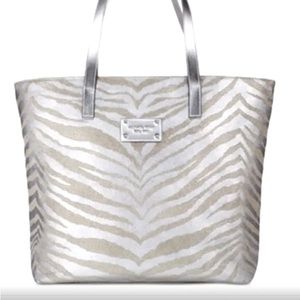 Michael Kors - silver tote